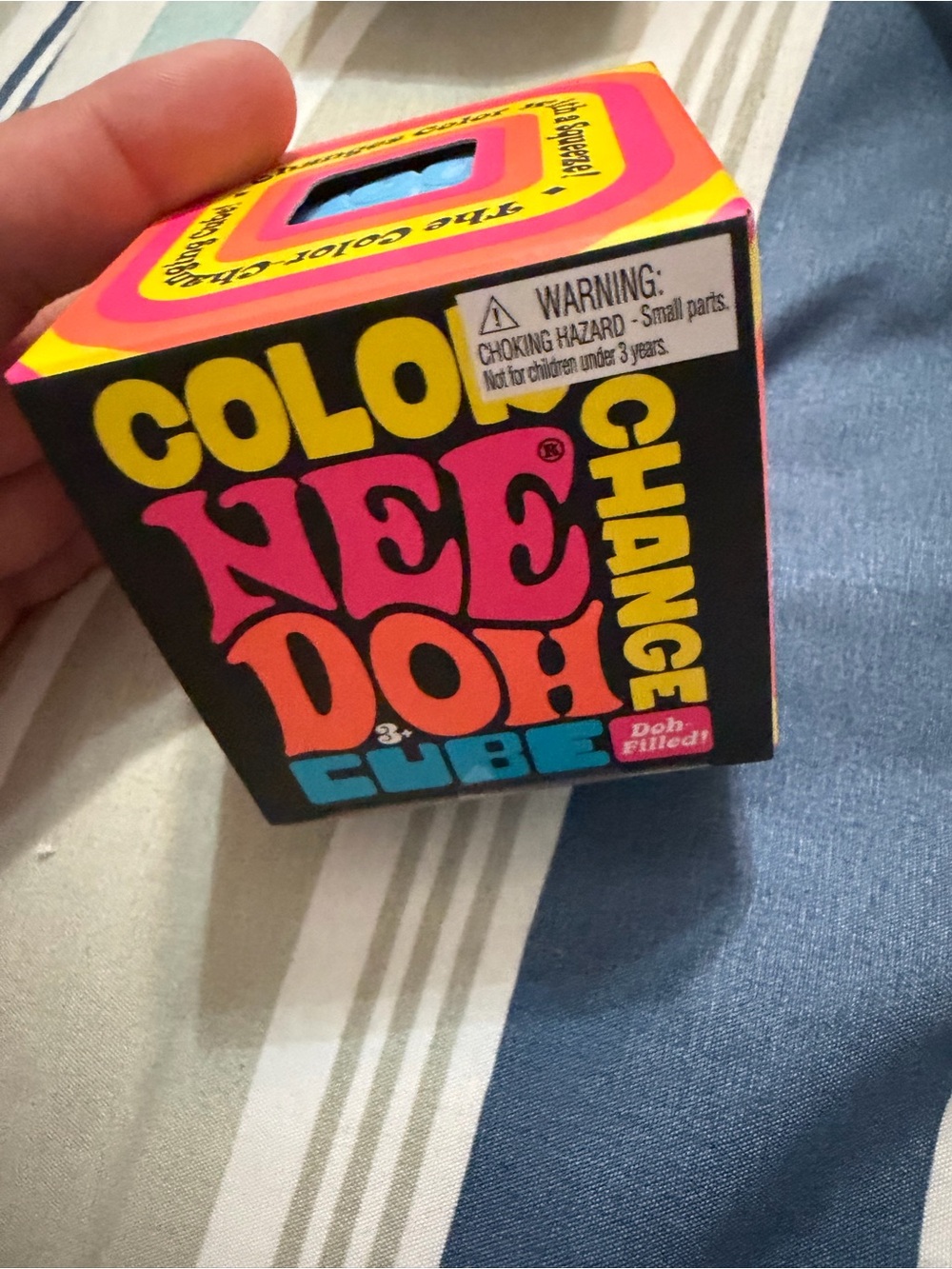 Blue color change cube needoh